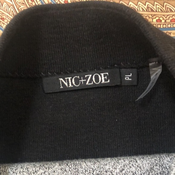 Nic+Zoe Toggle-Trimmed Asymmetric Color-Blocked Sweater - Picture 11 of 14